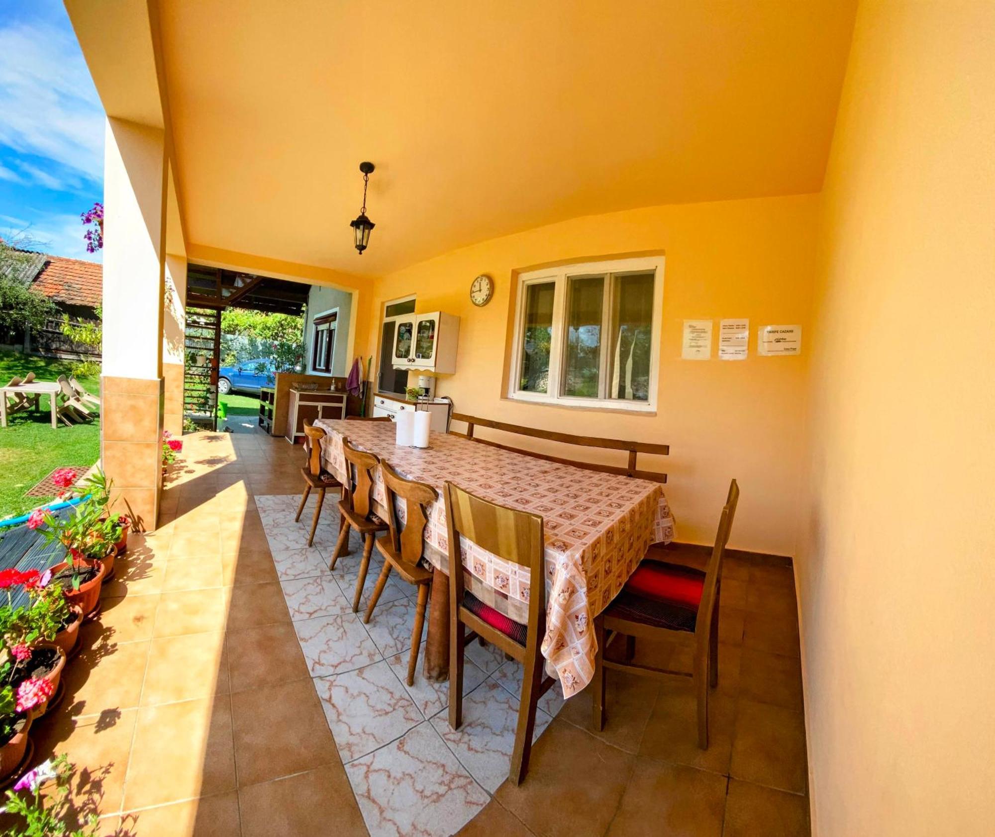 Casa Popa Hotel Cartisoara Exterior photo