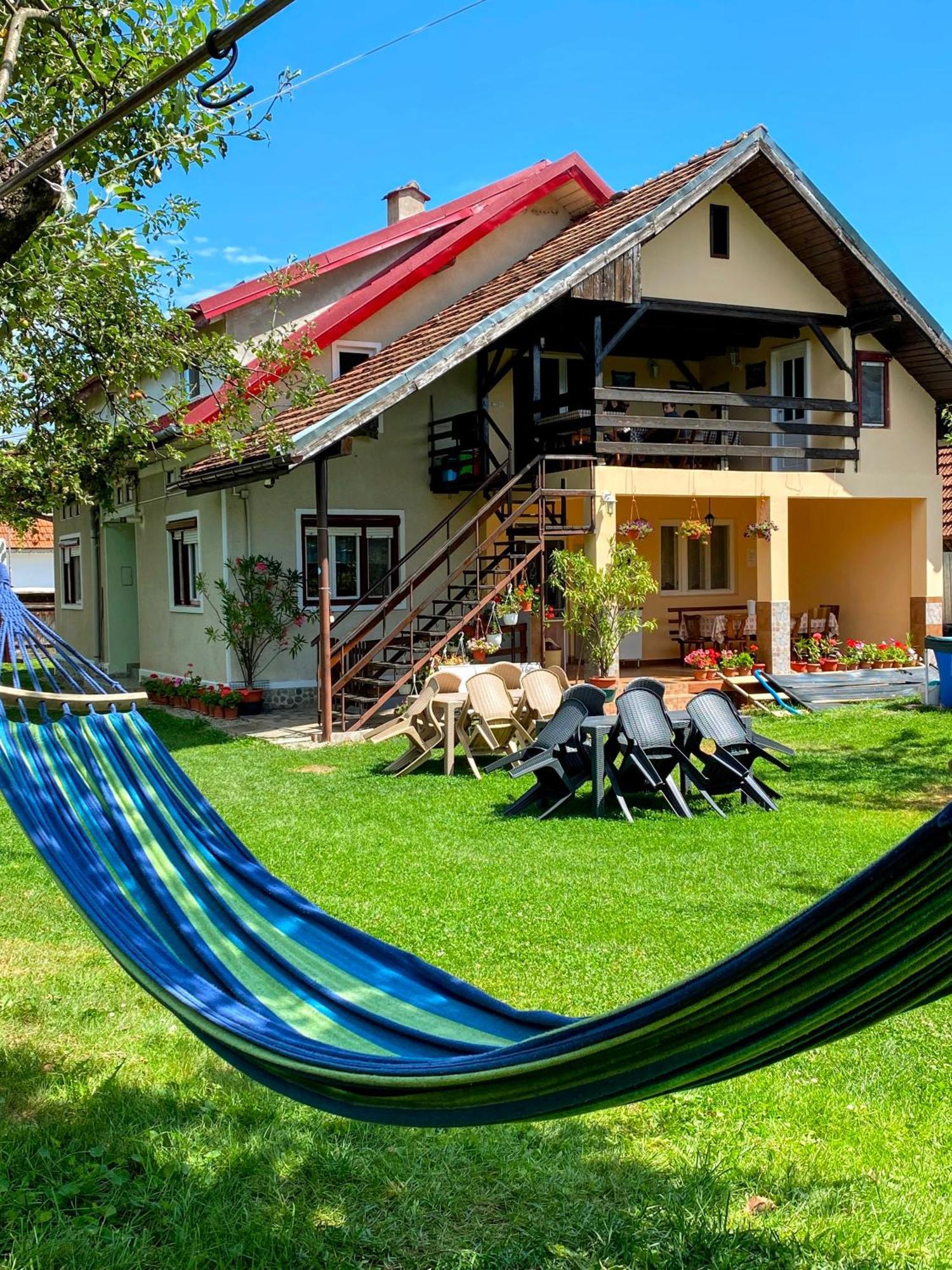 Casa Popa Hotel Cartisoara Exterior photo